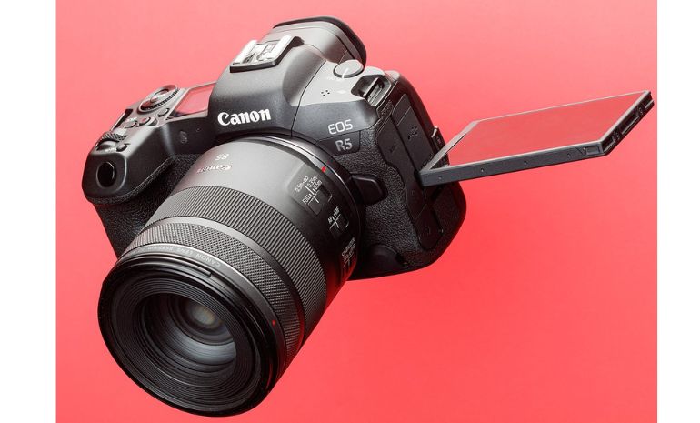 Canon EOS R5 - camera for real estate photography